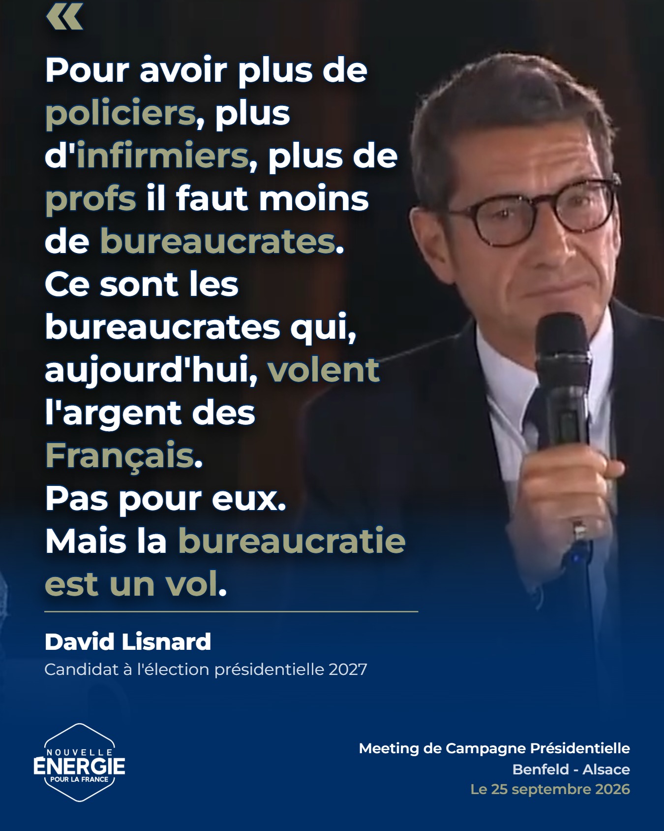 Affiche : Pour avoir plus de policiers, plus d'infirmiers, plus de profs, il faut moins...